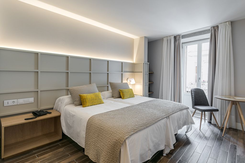 Dobbelt- eller tomannsrom | Sengetøy av topp kvalitet, dundyner og memory foam-senger