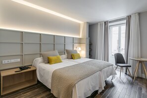 Ropa de cama de alta calidad, cubrecamas y colchones con efecto memoria