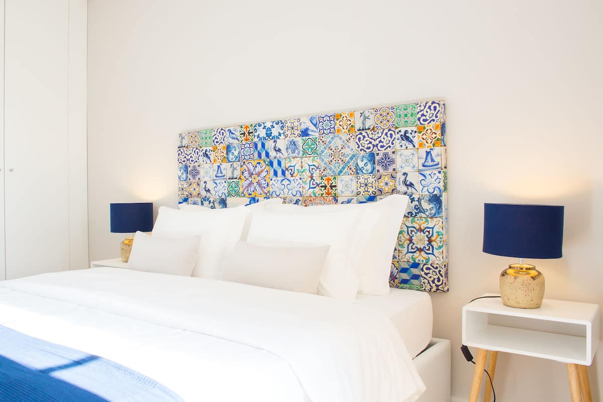 Comfort Apartment, 1 Queen Bed with Sofa bed (Praça 44 III) | 3 bedrooms, desk, iron/ironing board, free WiFi