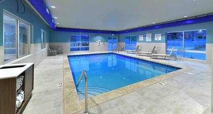 Holiday Inn Express & Suites Millersburg by IHG
