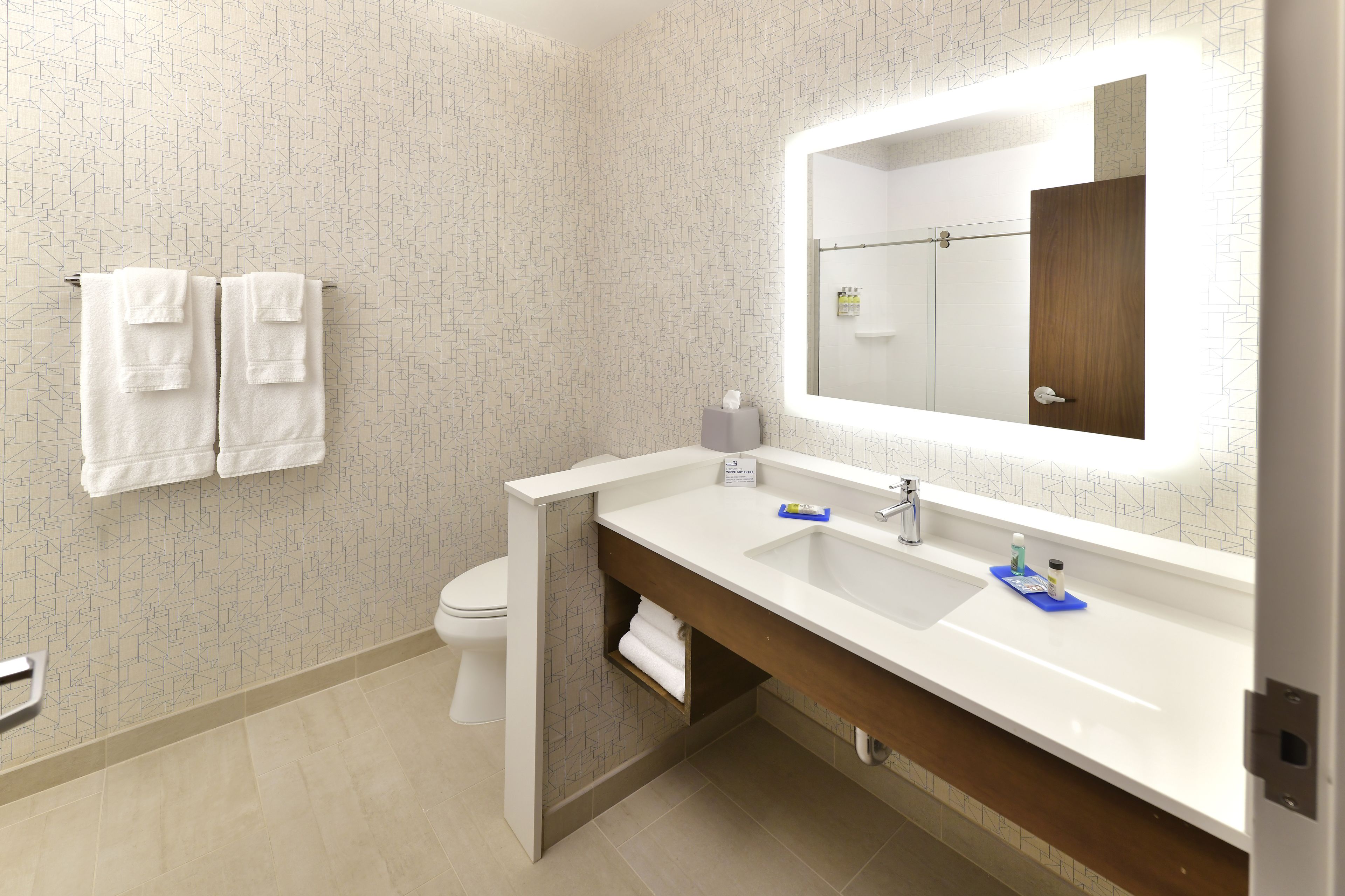 combined shower/bathtub, deep-soaking bathtub, rainfall showerhead