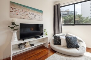 客房, 多張床, 非吸煙房 | 2 間睡房、高級寢具、遮光窗簾/窗簾、熨斗/熨衫板