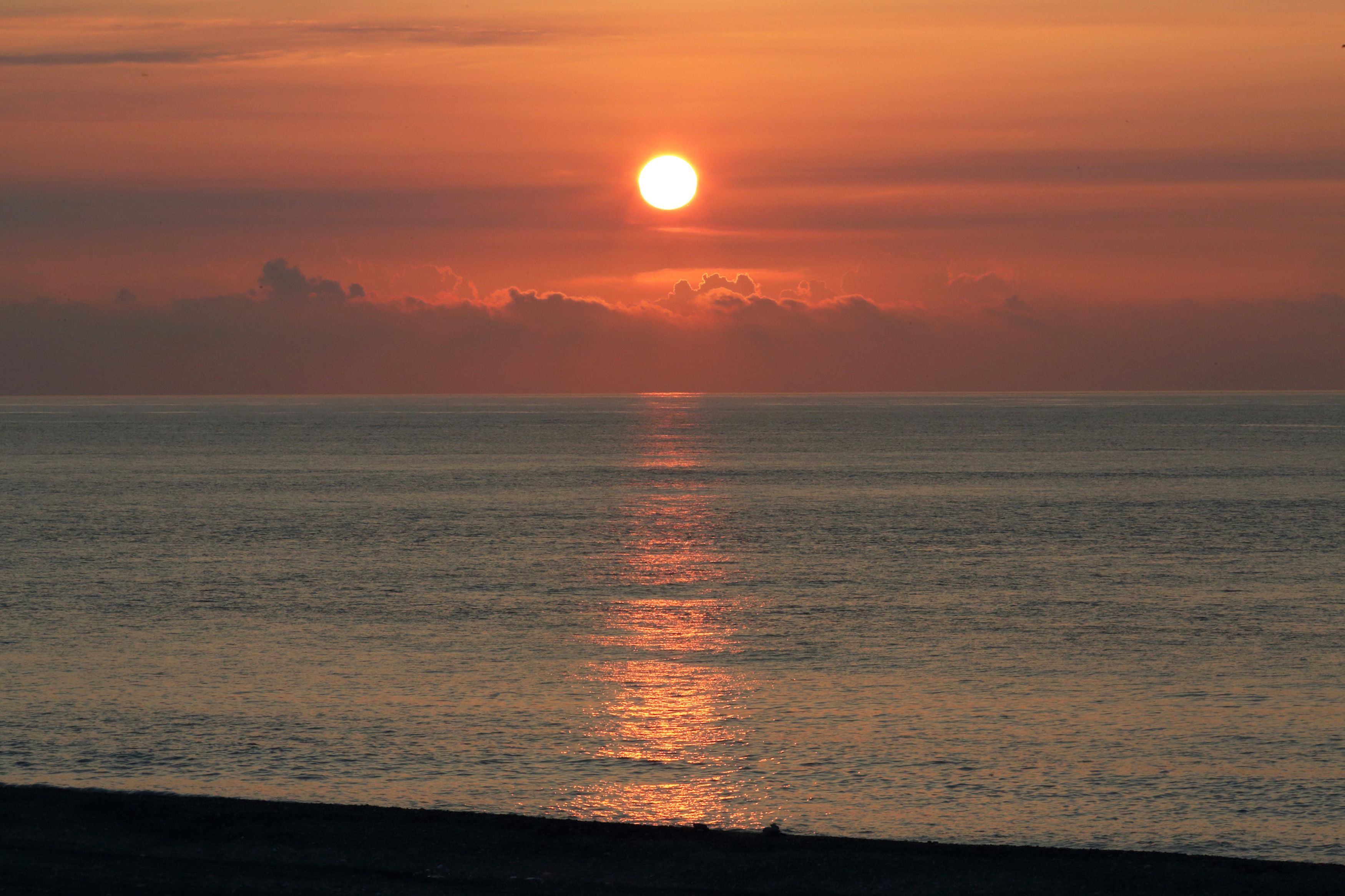 واجهة المنشأة - في المساء/الليل