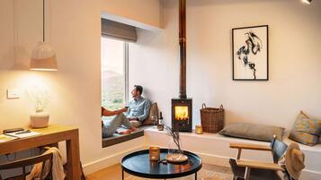 1 bedroom, premium bedding, down comforters, minibar
