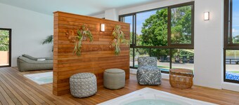 San Lameer Villa Rentals  2510