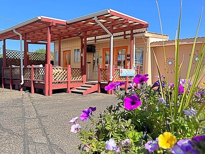 Home Style Apartments - 1 & 3 BR Suites with Full Kitchen