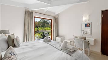 Habitación triple clásica, 3 habitaciones | 3 dormitorios, caja fuerte, tabla de planchar con plancha