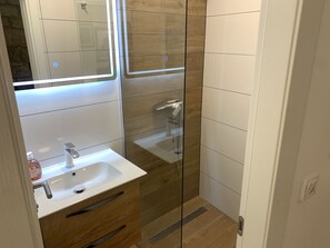 Family Room | Bathroom - Hostel Split (Split)