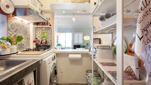 Chambre, plusieurs lits, non-fumeur | Cuisine privée