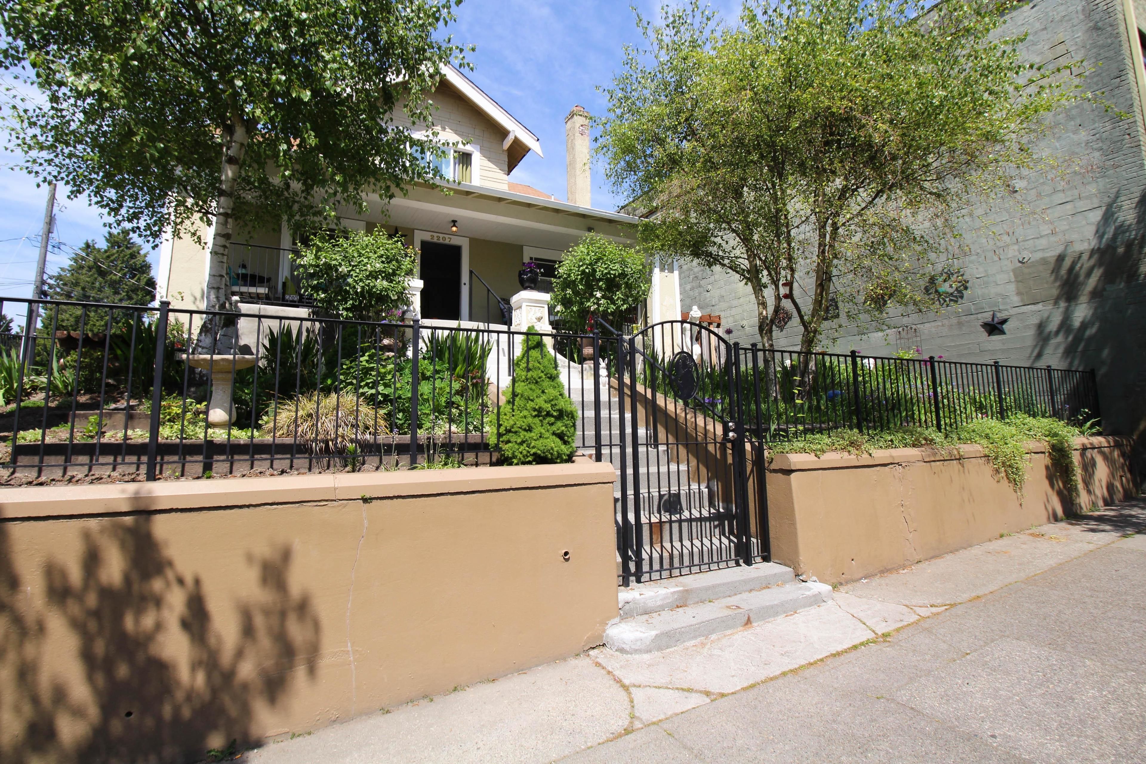 Goddess House on 6th in Tacoma, United States