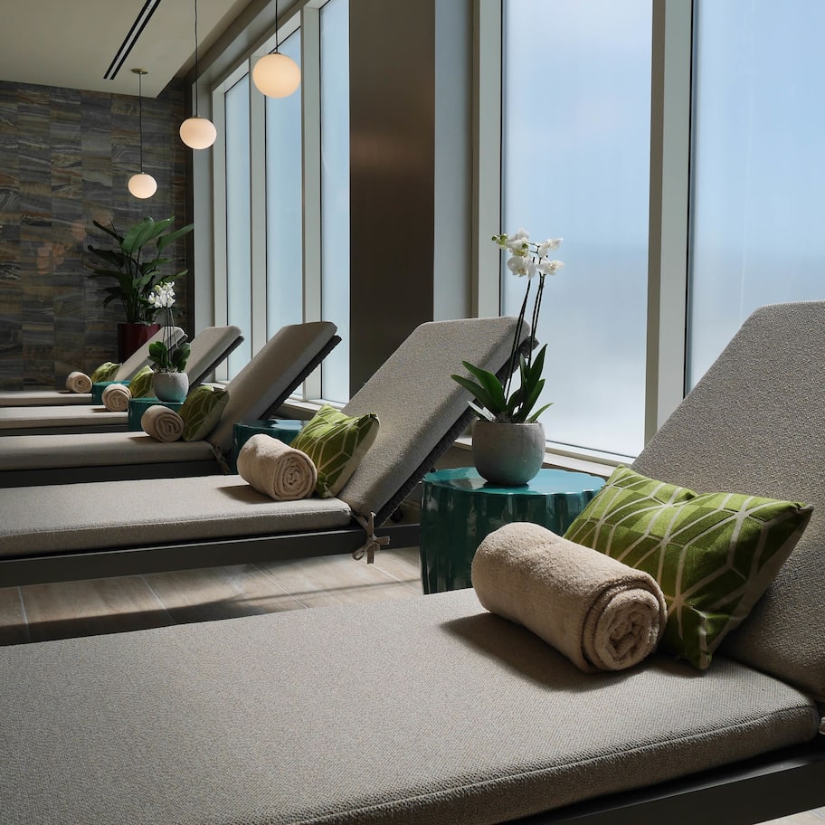 Couples treatment rooms, sauna, body treatments, hydrotherapy