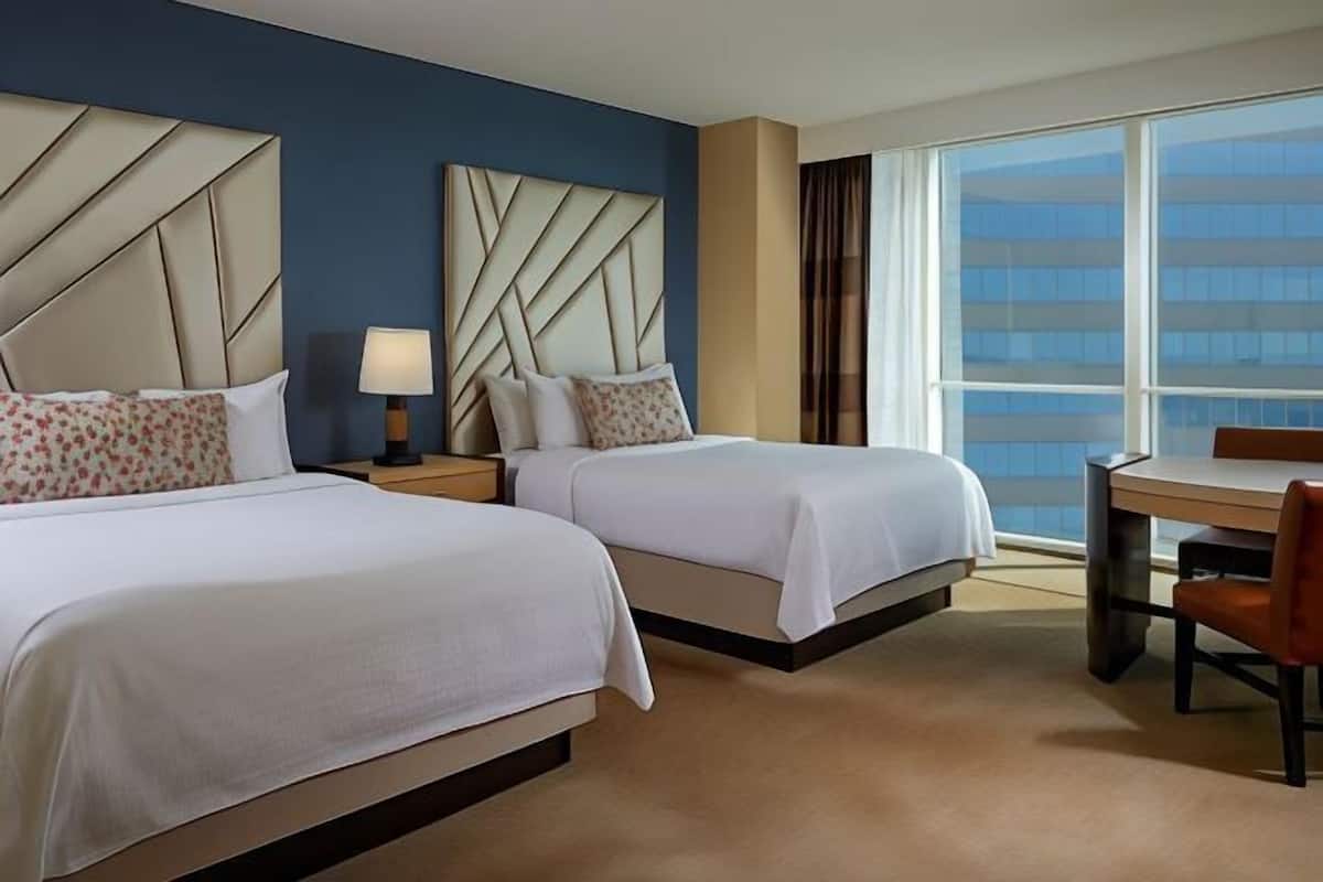 Premium bedding, in-room safe, desk, blackout curtains