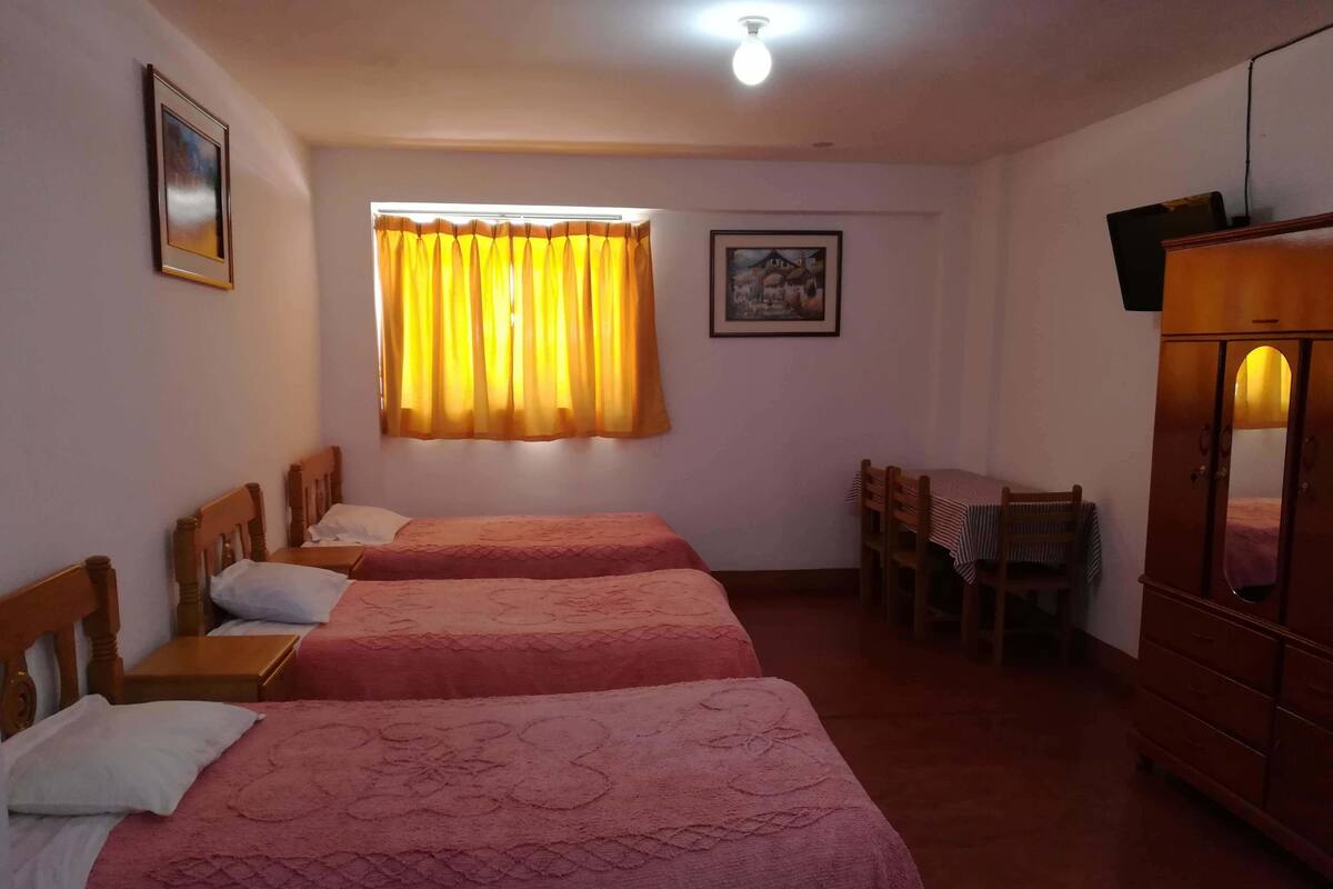 Standard Triple Room, 3 Twin Beds, Non Smoking, Private Bathroom | Free WiFi