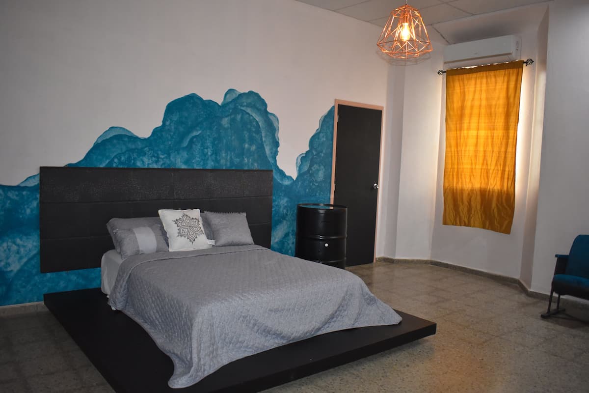 Desk, free WiFi, bed sheets