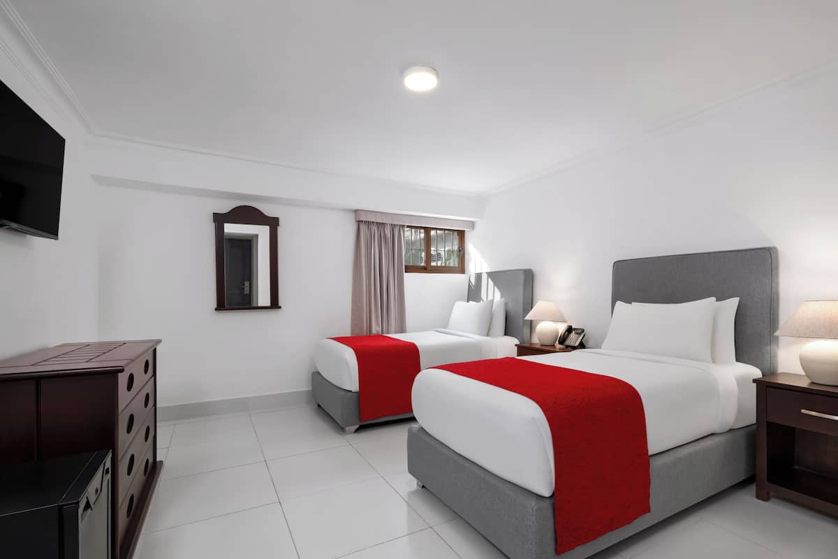 Room, 2 Single Beds, Non Smoking (Bright)