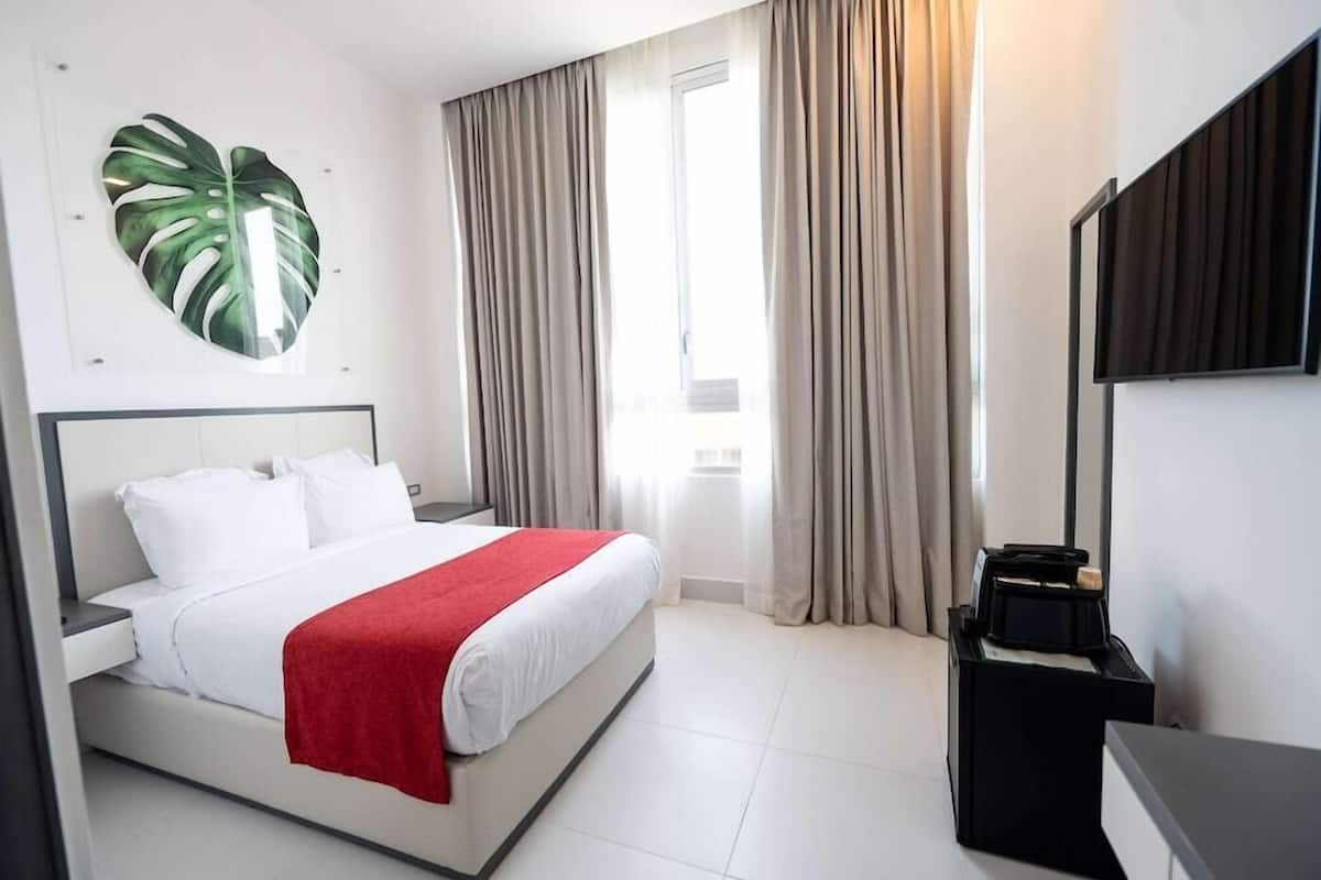 In-room safe, blackout drapes, iron/ironing board