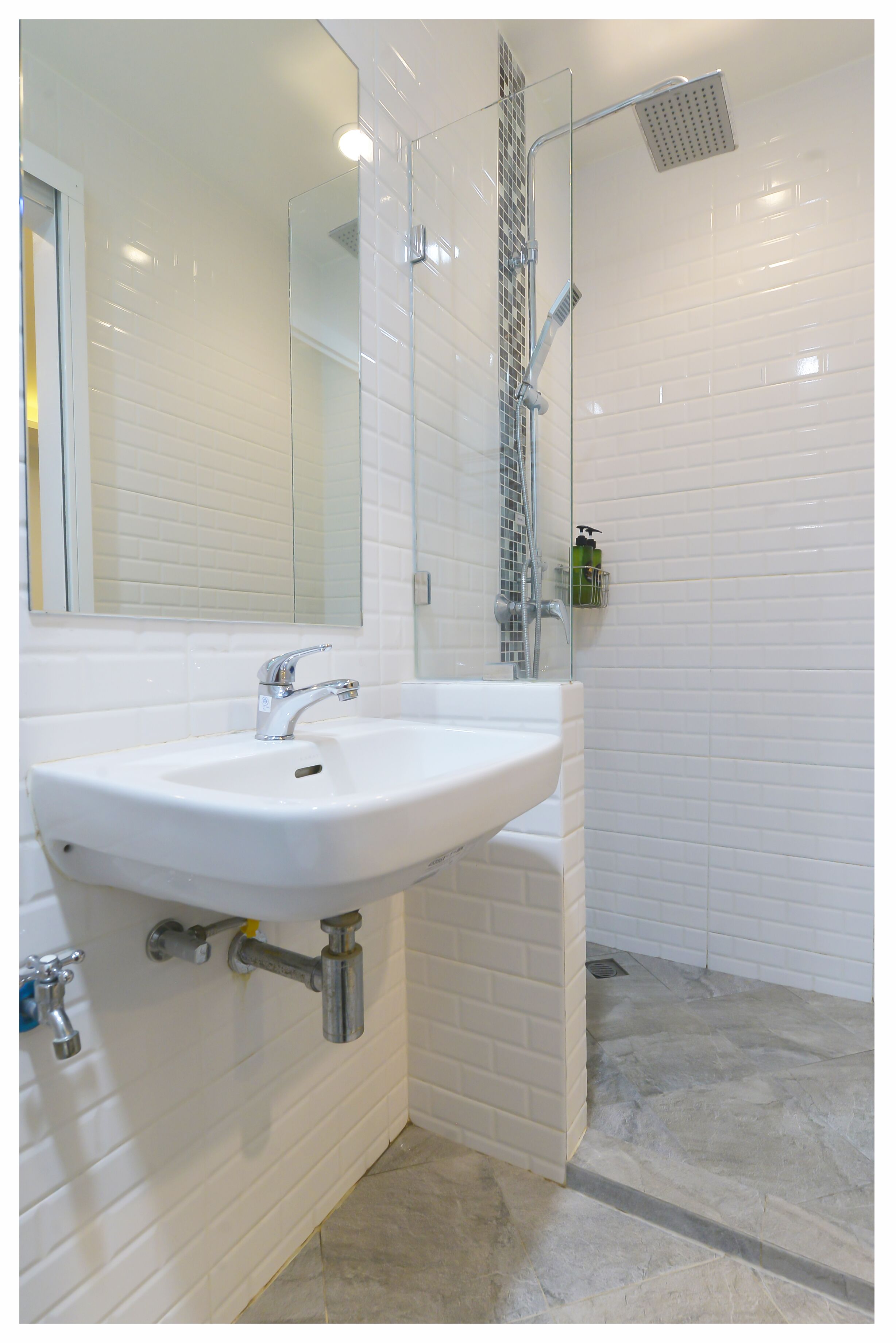 superior room, non smoking | in-room safe, desk, soundproofing, free wifi