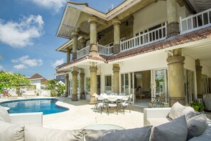 Courtyard view - Villa Teman Bali (Ungasan)