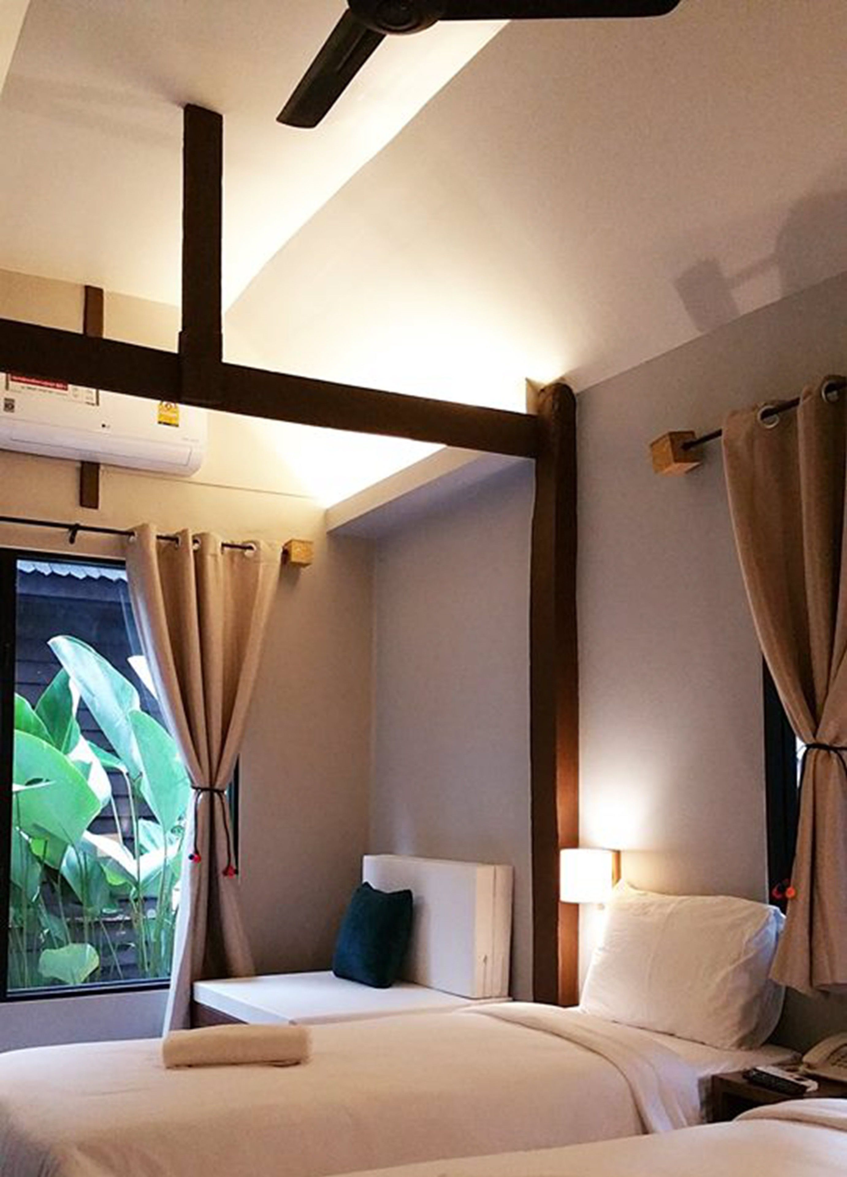 deluxe double room | in-room safe, desk, soundproofing, rollaway beds