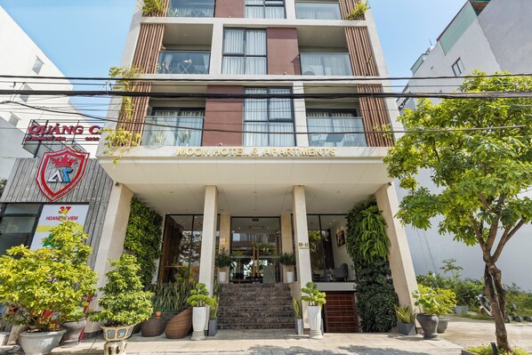 Fachada da propriedade