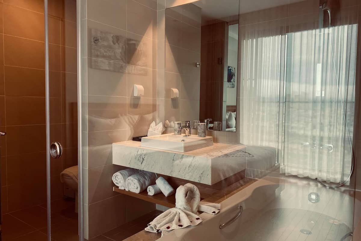 sweet moon | bathroom | shower, rainfall showerhead, free toiletries, hair dryer