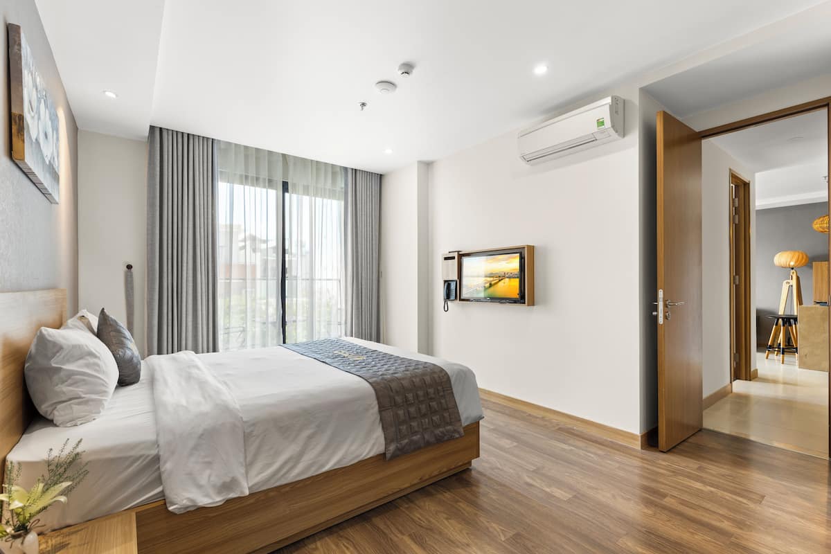 Superior Apartment, 2 Bedrooms, City View