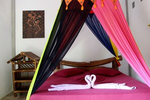 Double Room | Rollaway beds - Bukit Lawang Accommodation (Bohorok)