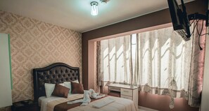 Habitación doble estándar, 1 cama matrimonial | Wifi gratis y ropa de cama 