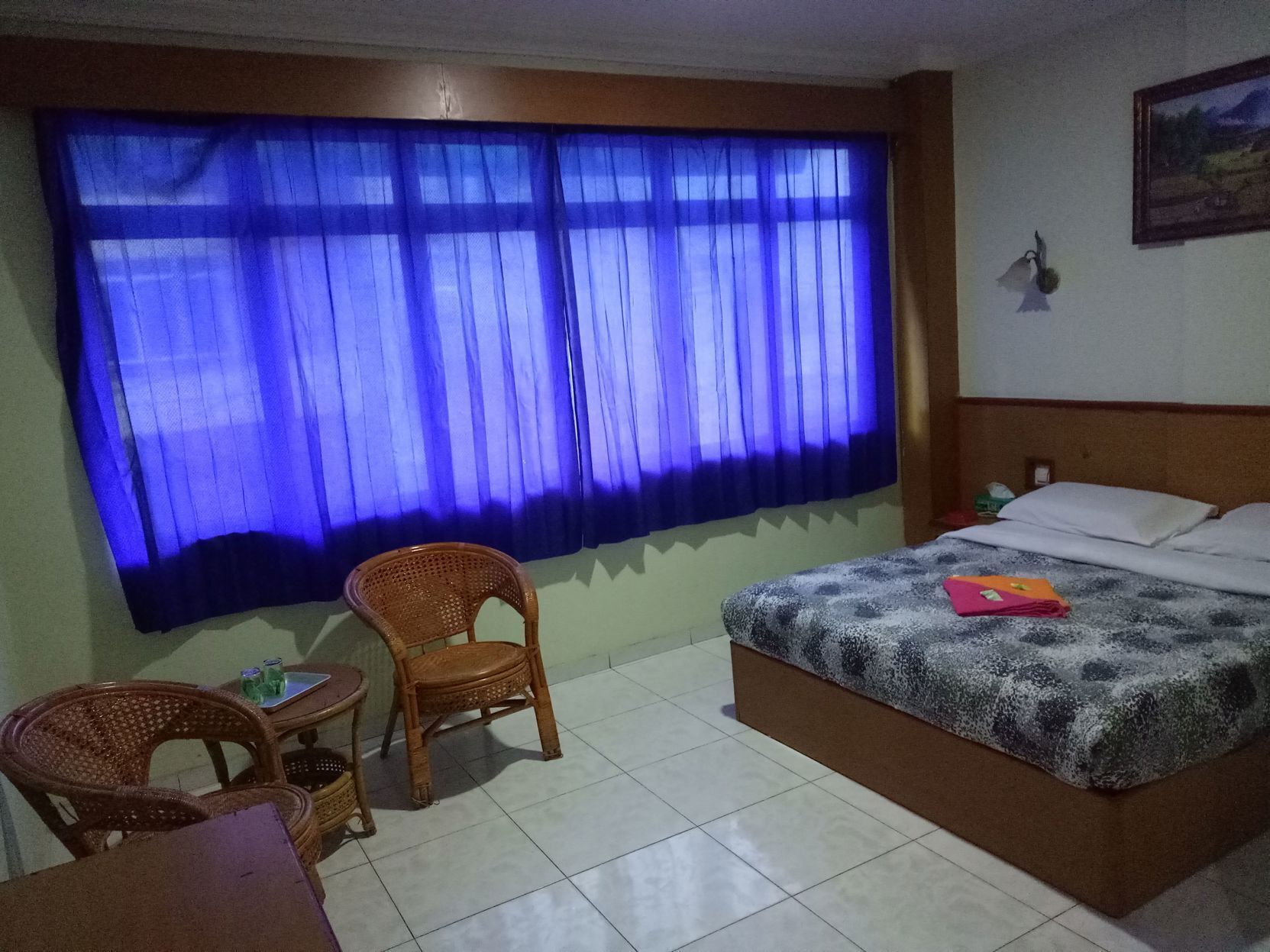 Escritorio, camas plegables/adicionales y wifi gratis 