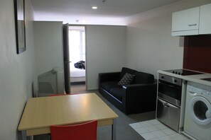 Living room - Auckland CBD Furnished Accommodation (Auckland)