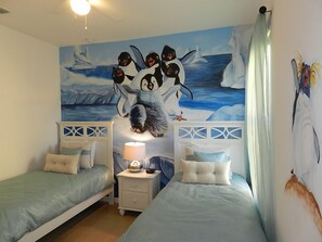 Family Villa, Garden Area | Children’s theme room