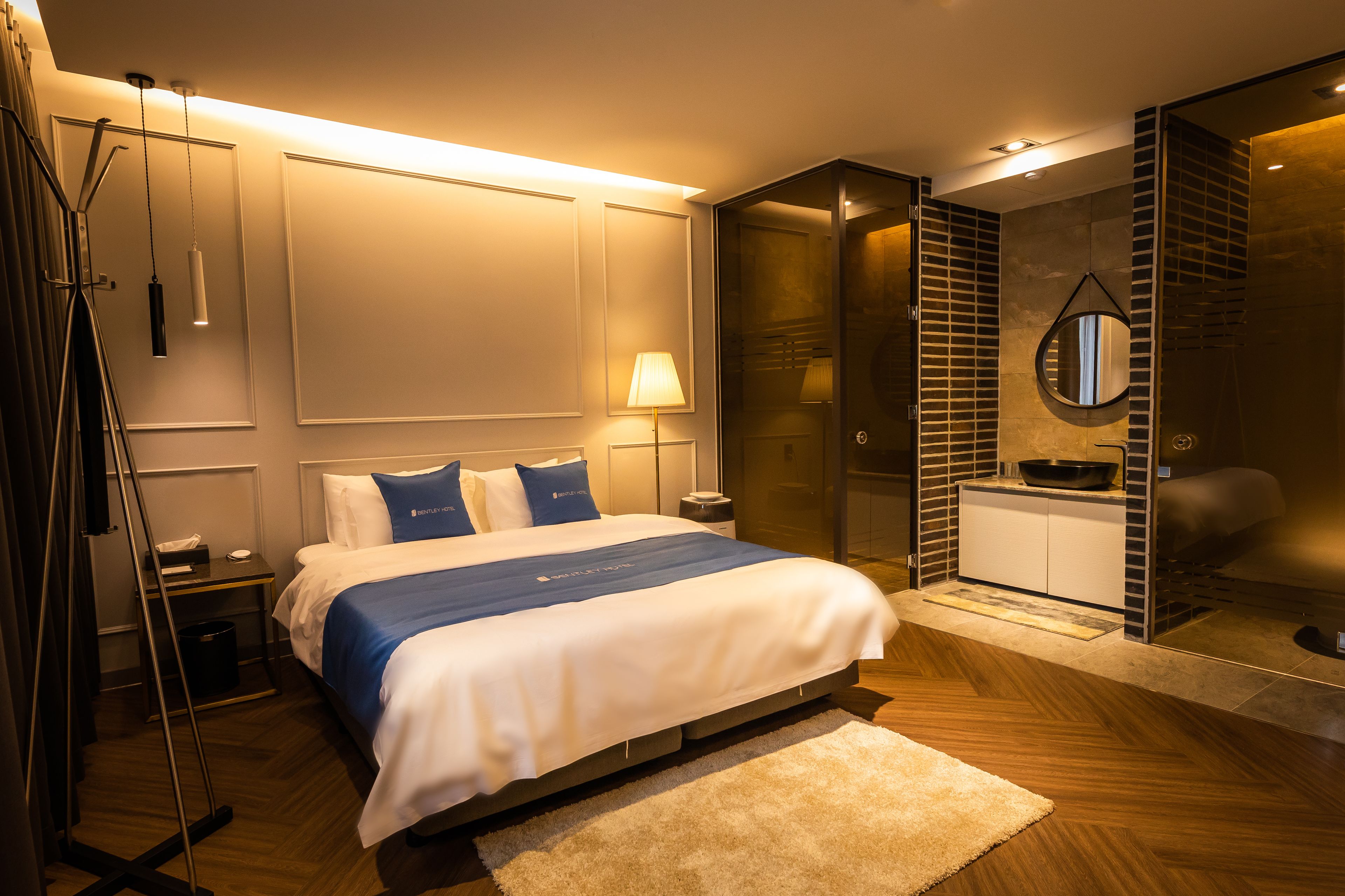 deluxe room | individually decorated, individually furnished, soundproofing, free wifi