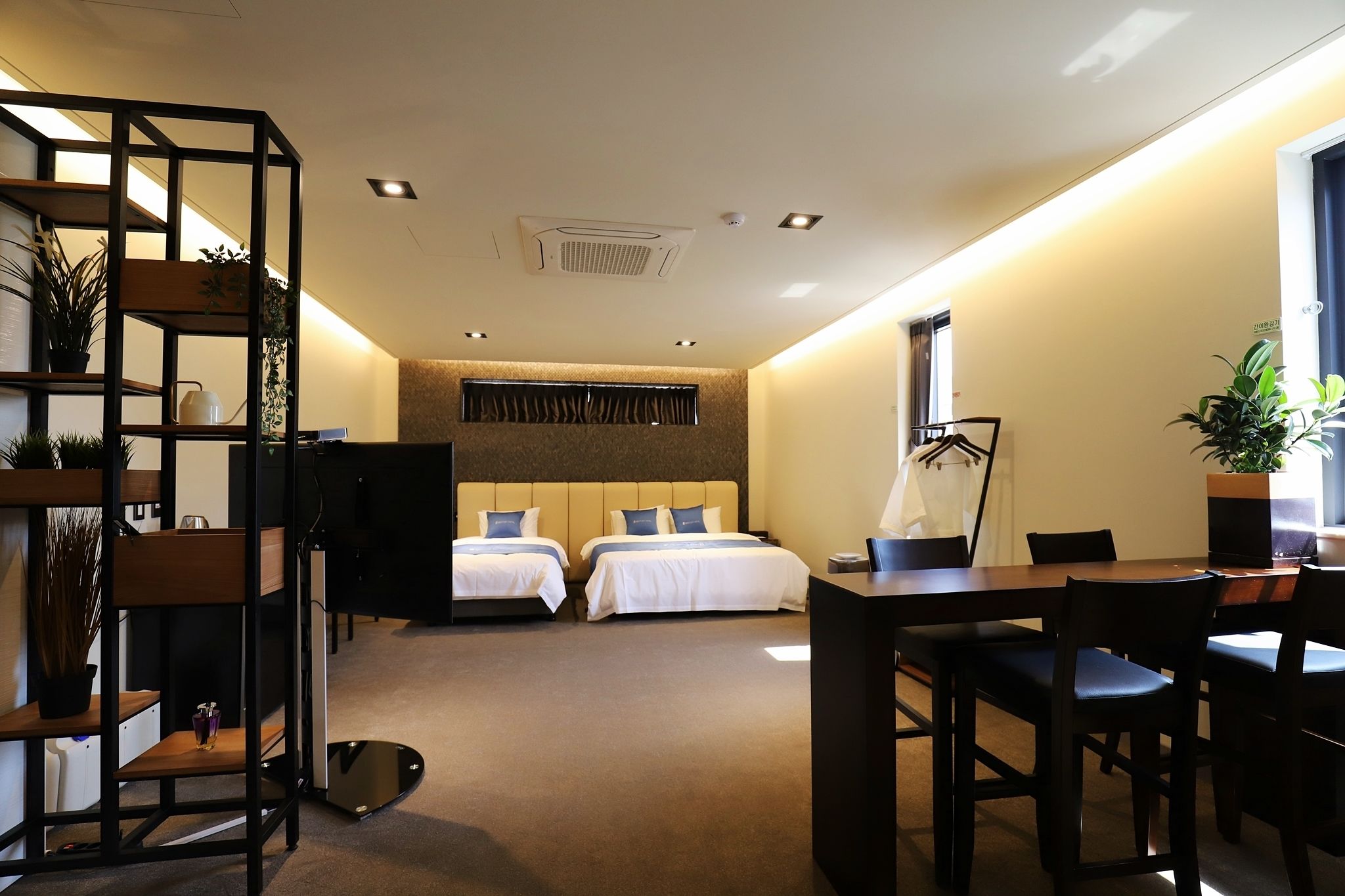 Individually decorated, individually furnished, soundproofing, free WiFi