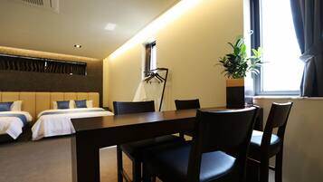 Individually decorated, individually furnished, soundproofing, free WiFi