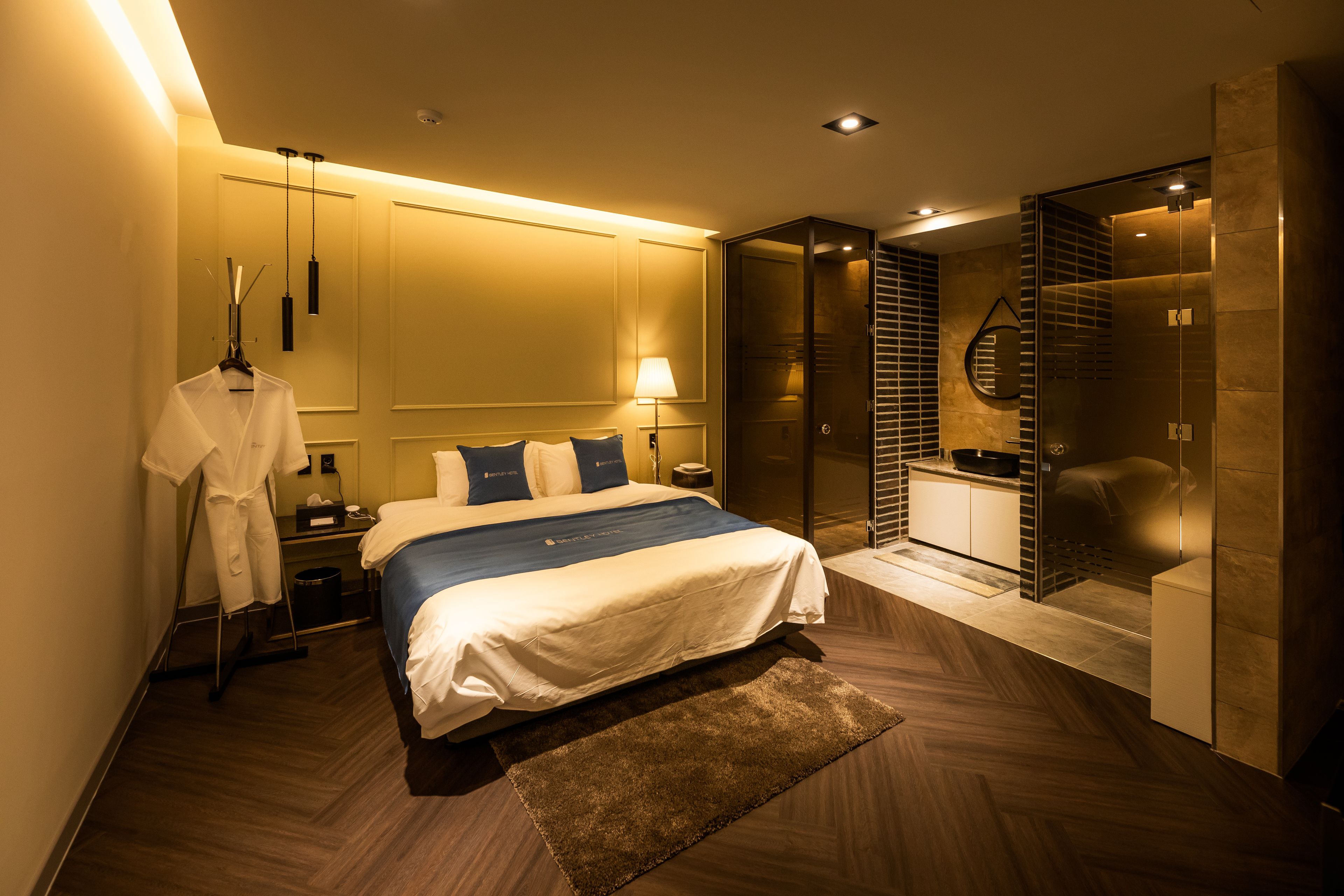 deluxe room | individually decorated, individually furnished, soundproofing, free wifi