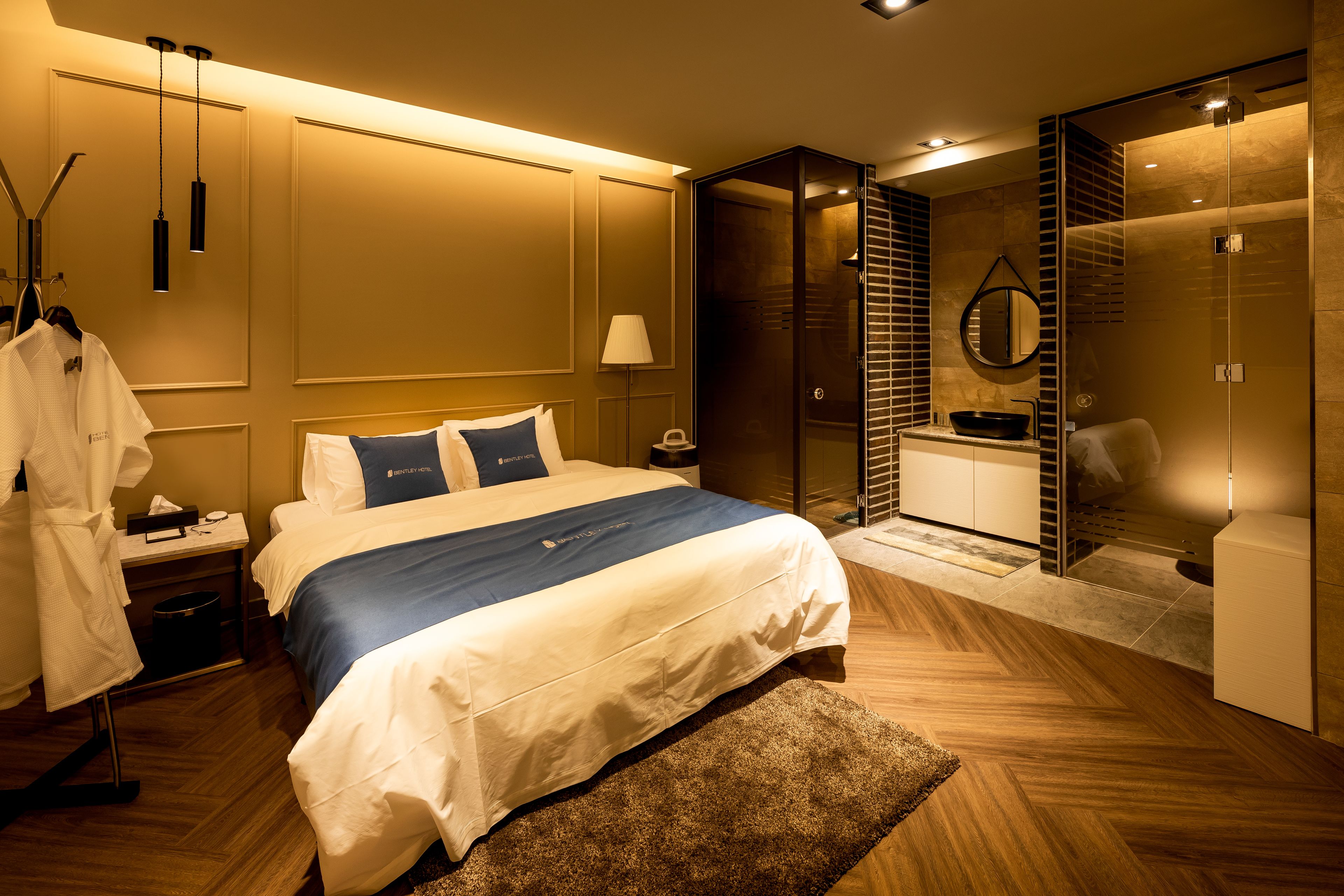 deluxe room | individually decorated, individually furnished, soundproofing, free wifi