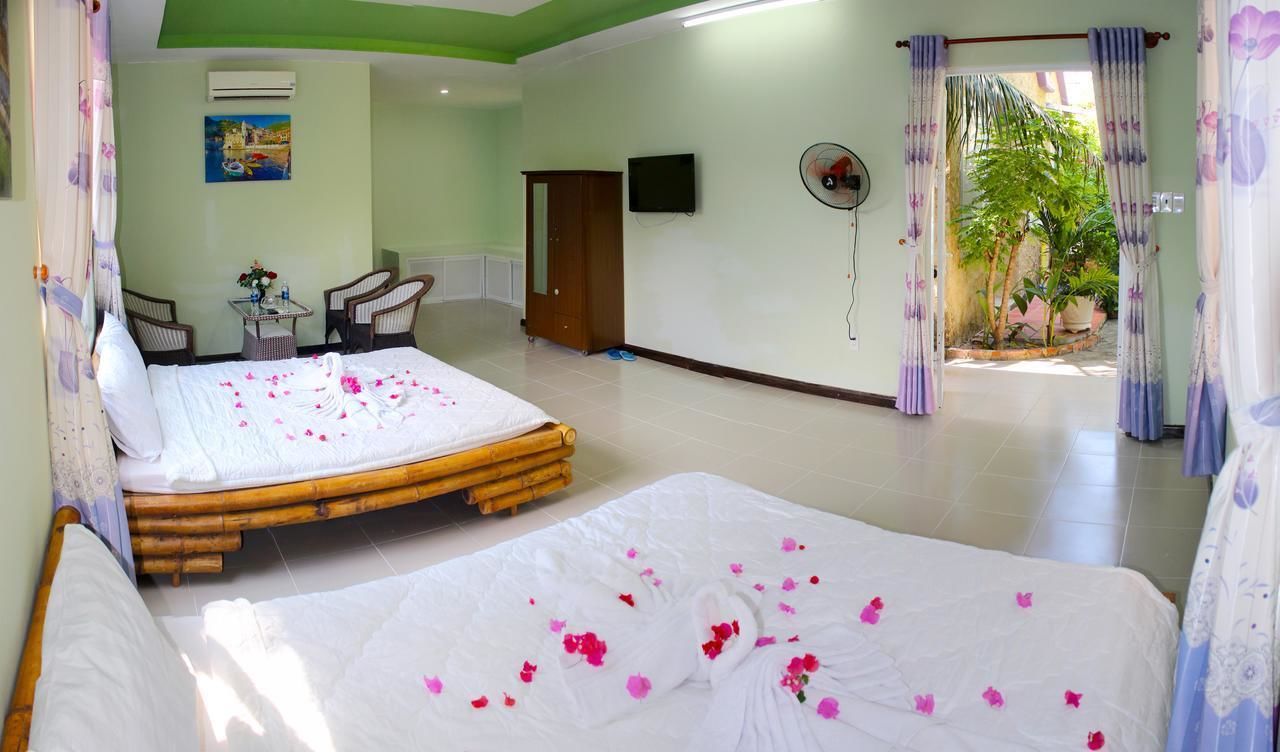 Bungalow, Pool View | Minibar, desk, soundproofing, free WiFi