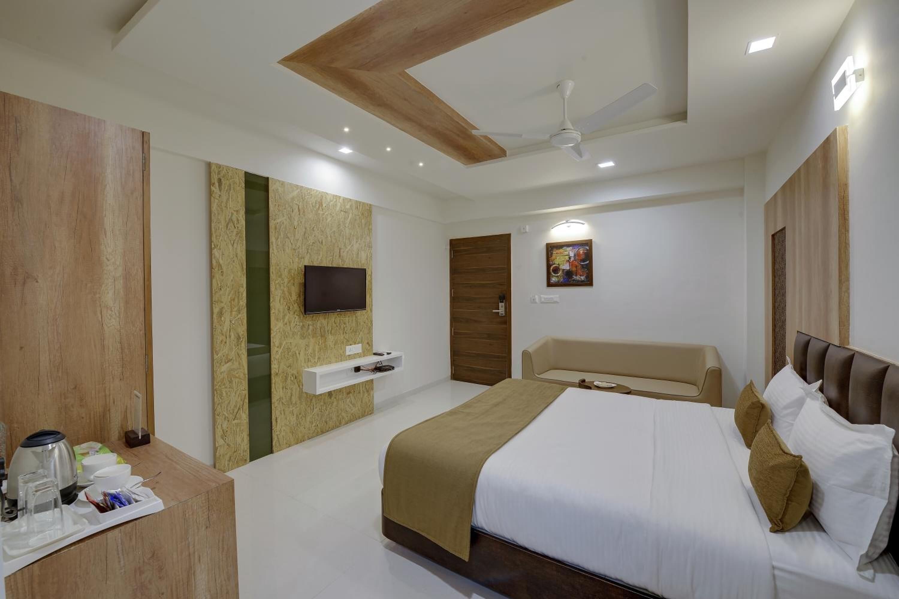 In-room safe, free WiFi