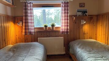 Familiehus, 3 soverom, ikke-røyk, badstue | 3 soverom, individuelt dekorert og individuelt innredet