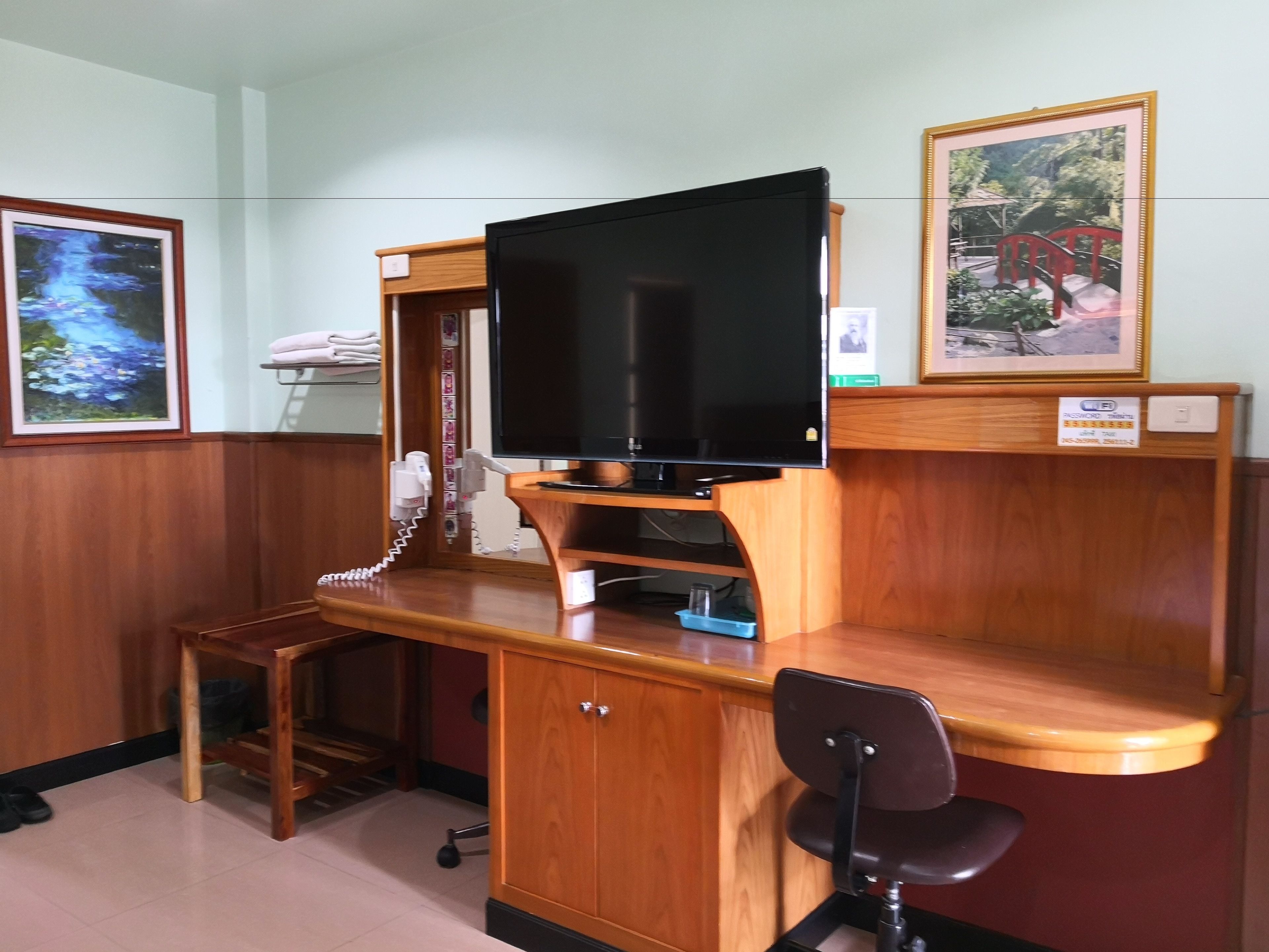 standard twin room | room amenity