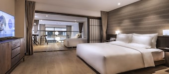 Novotel Suites Shanghai Hongqiao Hotel