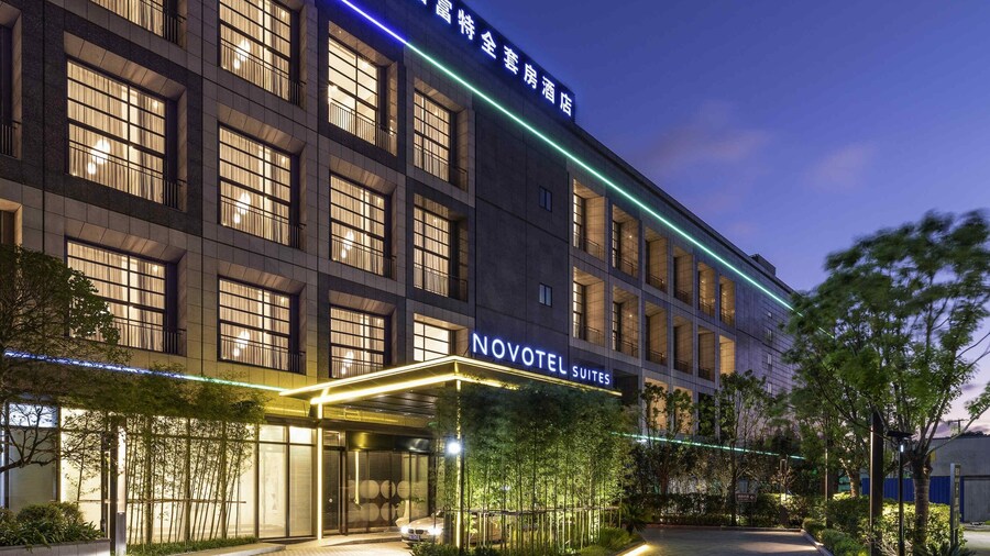 Novotel Suites Shanghai Hongqiao Hotel