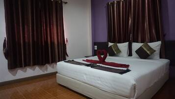 Standard Double Room | Free WiFi