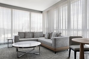 Chambre, 1 très grand lit, vue port