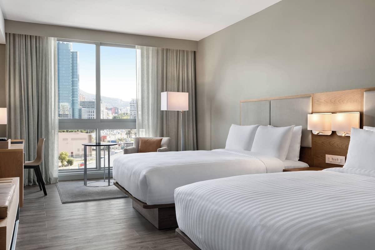 Chambre, 2 lits doubles, non-fumeur, vue sur la montagne | 1 chambre, literie hypoallergénique