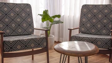 Kamar Triple Keluarga | Seprai katun Mesir, seprai premium, brankas, dan tirai kedap cahaya