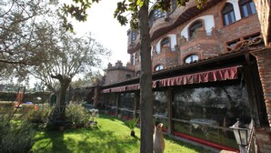 Front of property - Hotel Iliada (Kashar)