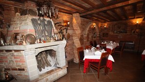 Restaurant - Hotel Iliada (Kashar)