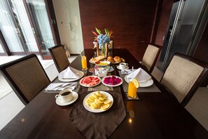 Villa, 2 Bedrooms, Non Smoking | Room service - dining - Villa Portsea (Seminyak)