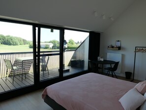 Comfort Double Room | Individually decorated, individually furnished, desk, blackout curtains